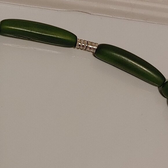 UNIQUE Wooden Beaded Necklace Forest Green Necklace Long - Picture 4 of 6